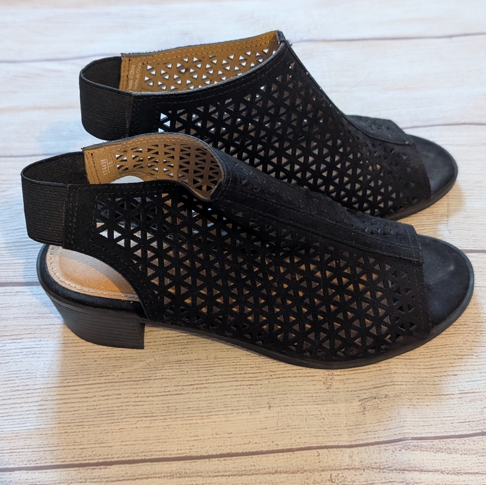 American Eagle Vida Black Open Toe Sling Heel Size 7